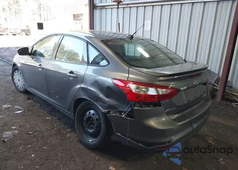 2013 Ford Focus Se из США, поврежденный, VIN 1FADP3F26DL168257